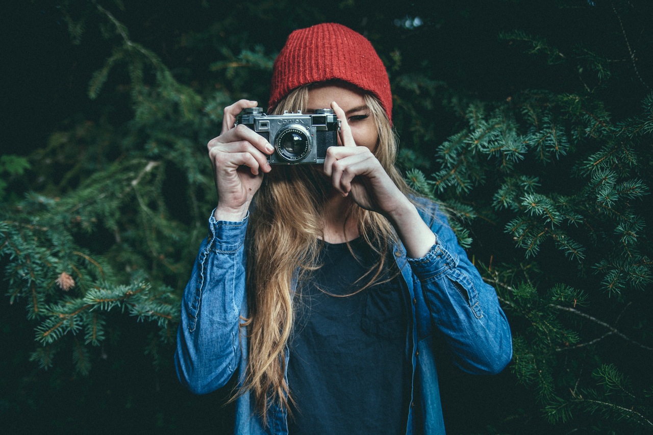 Here’s why freelance writers should source photos for their editors