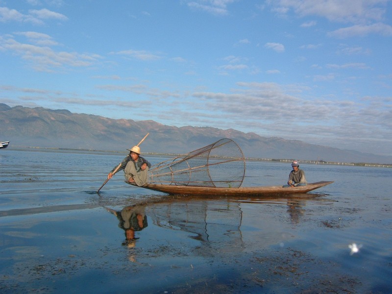 travel writing inle lake